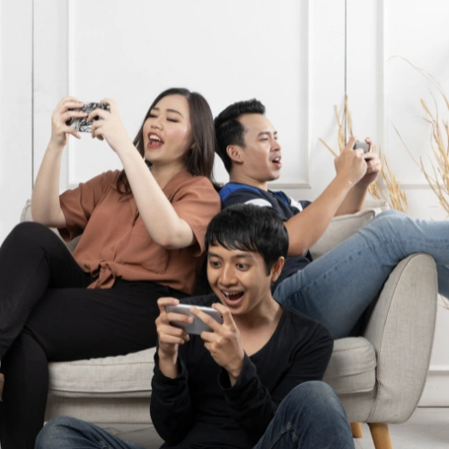 watching movies together using mobile screen share